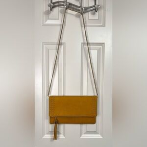 Moda Luxe Palermo Clutch NWOT